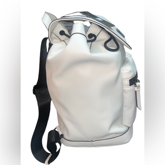 DKNY DAMIAN Drawstring snap closure BACKPACK in Pearl/Off white🔥 NWT - Picture 4 of 12